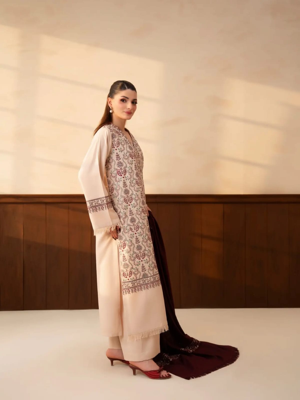 Blossom 3Piece Dhanak Embroidered D-009