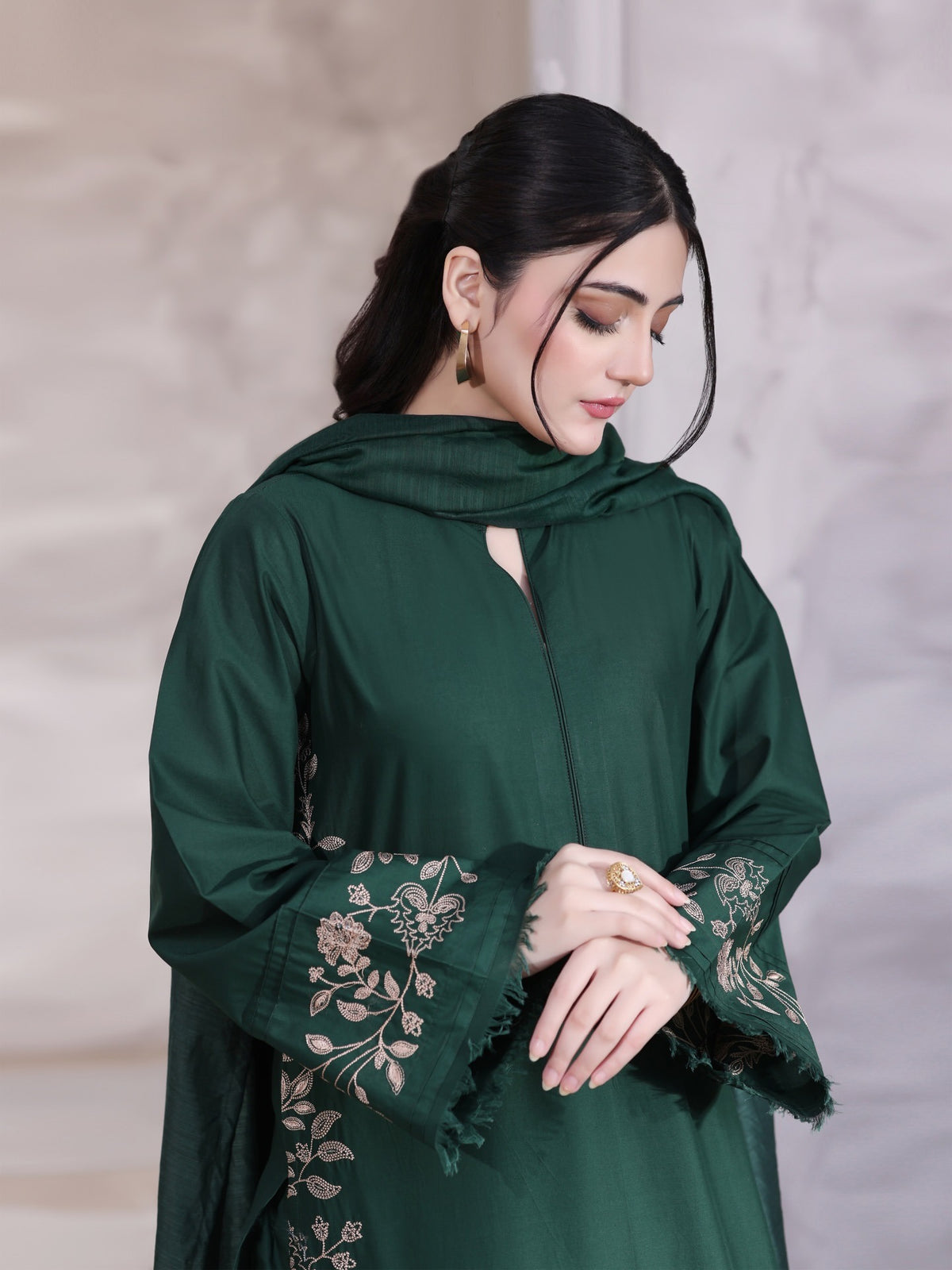 Blossom 3Piece Dhanak Embroidered D-007