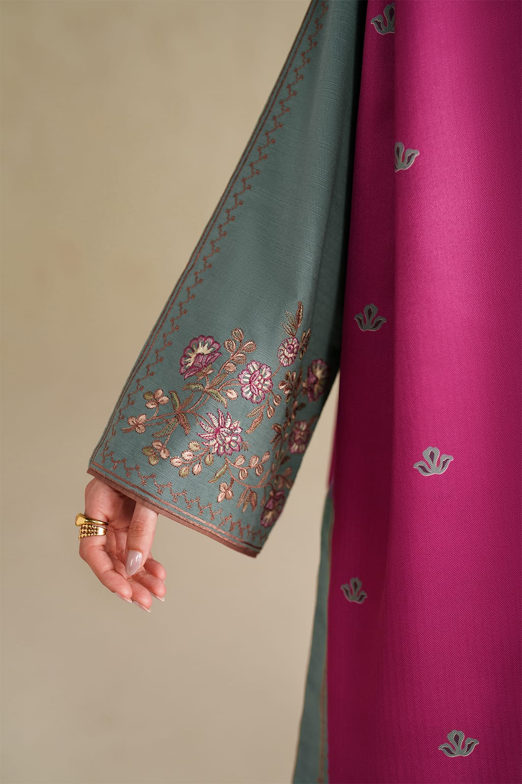 Blossom 3Piece Dhanak Embroidered D-005